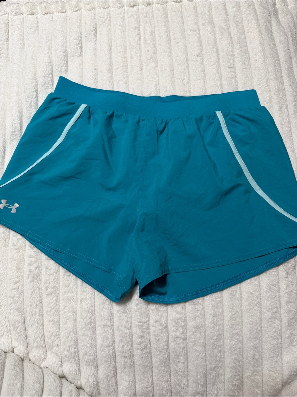 Under Armour Shorts | Size Medium